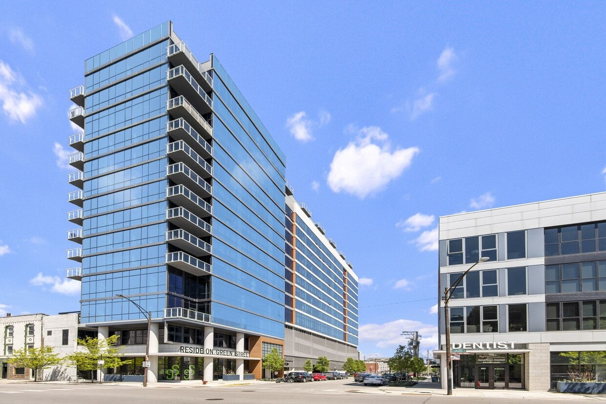 Reside on Green Street Apartments 504 N Green St Chicago, IL