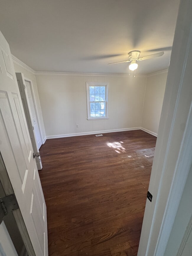 Building Photo - 215 Alabama Ave