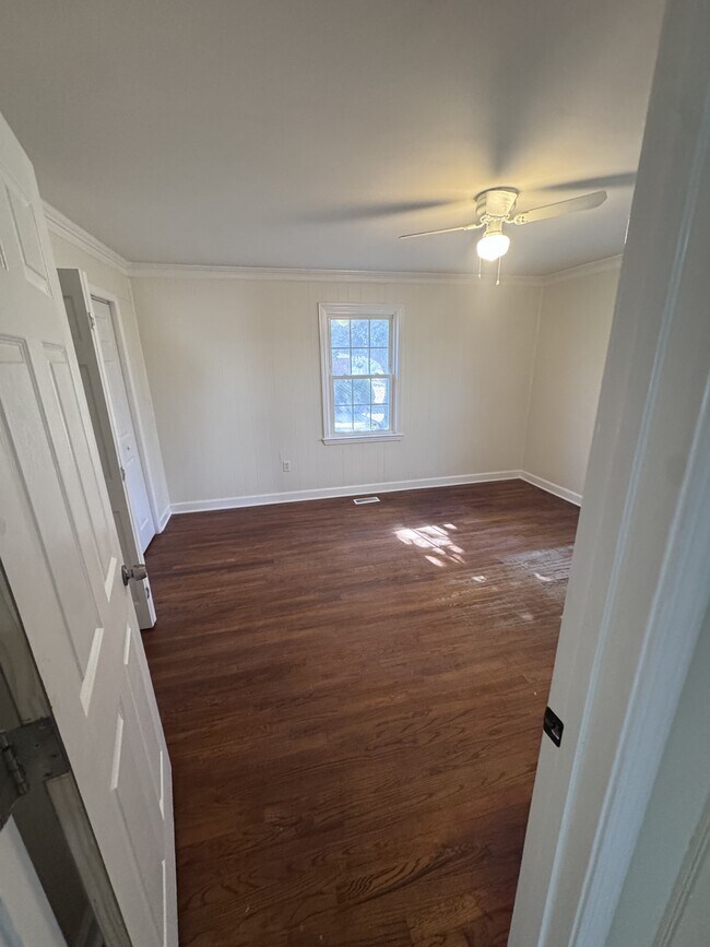 Foto del edificio - 215 Alabama Ave