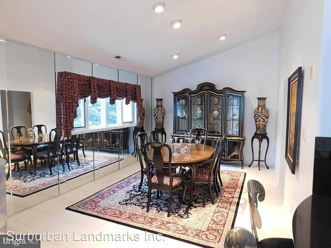 Building Photo - 2 br, 2 bath House - 332 Chanticleer Dr