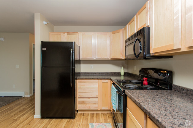 Interior Photo - Jefferson Creek