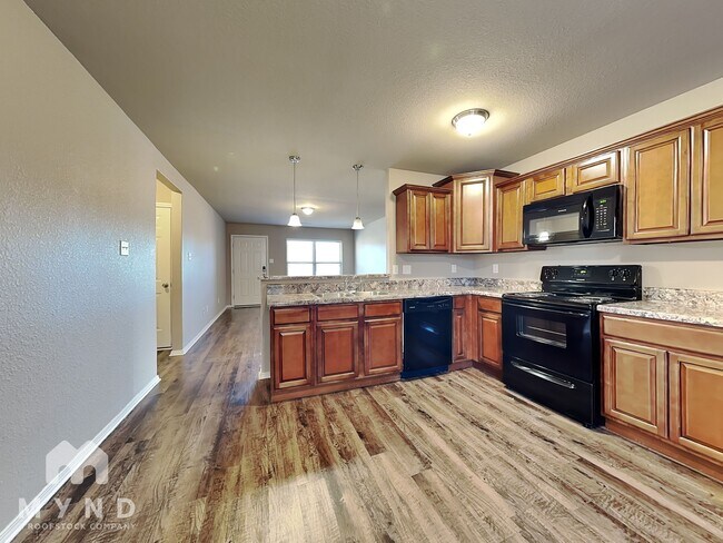 Foto del edificio - 407 Westwood Dr