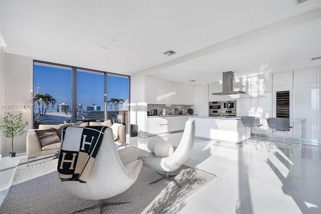 Foto del edificio - 88 SW 7th St