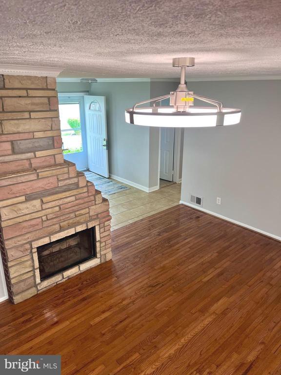 Foto del edificio - 5350 Ravensworth Rd