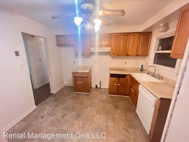 Foto del edificio - 3 br, 1 bath House - 22269 Champaign