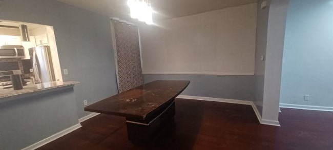 Photo - 1549 Levick St Apartment