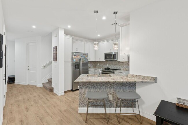 Building Photo - 7587 Morgan Way