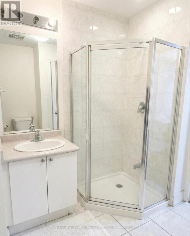 Building Photo - 65 Yorkland Blvd