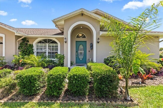 Building Photo - 22852 Fern Ct