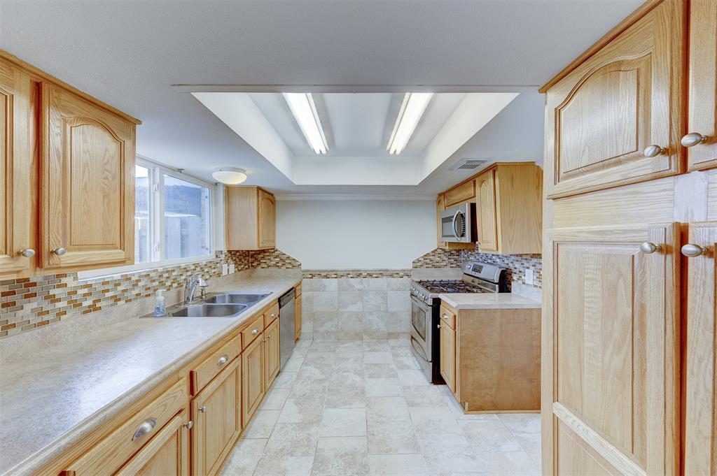 4149 Young St, Pasadena, TX 77504 Condo for Rent in Pasadena, TX