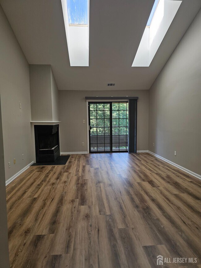 Foto del edificio - 2809 Ridgefield Ct
