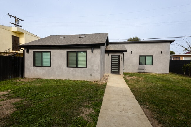 Building Photo - 5523 W 119th Pl