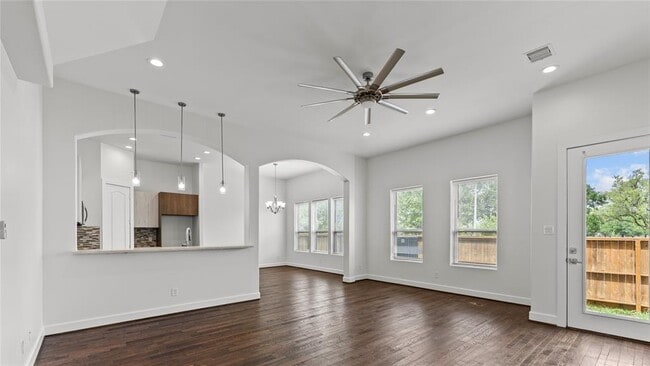 Building Photo - 9404 Glenfield Ct