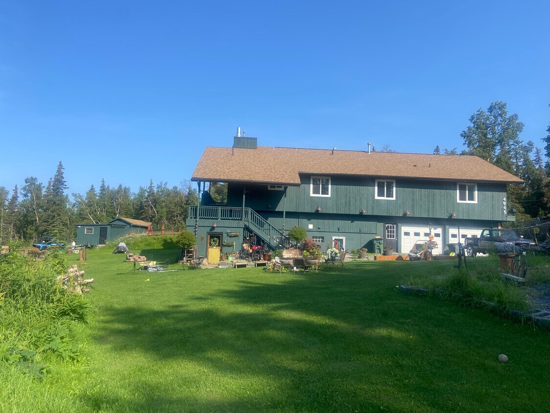 TOP unit with Inlet & Mountian VIEWS! - 4945 De Armoun Rd