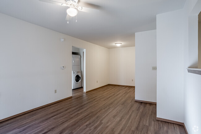 1HAB, 1BA - 650 ft² - Rena Valley Apartments