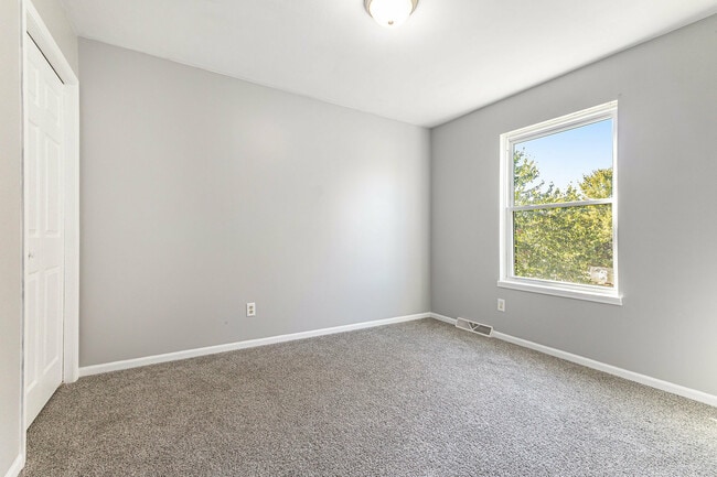 Building Photo - 902 Cedar Run Ct NW