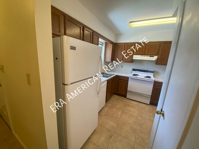 Building Photo - 1711 Brighton Cove
