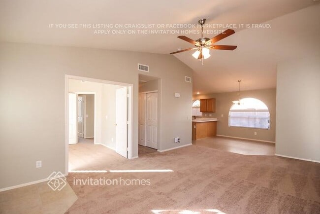 Foto del edificio - 12534 W Edgemont Ave