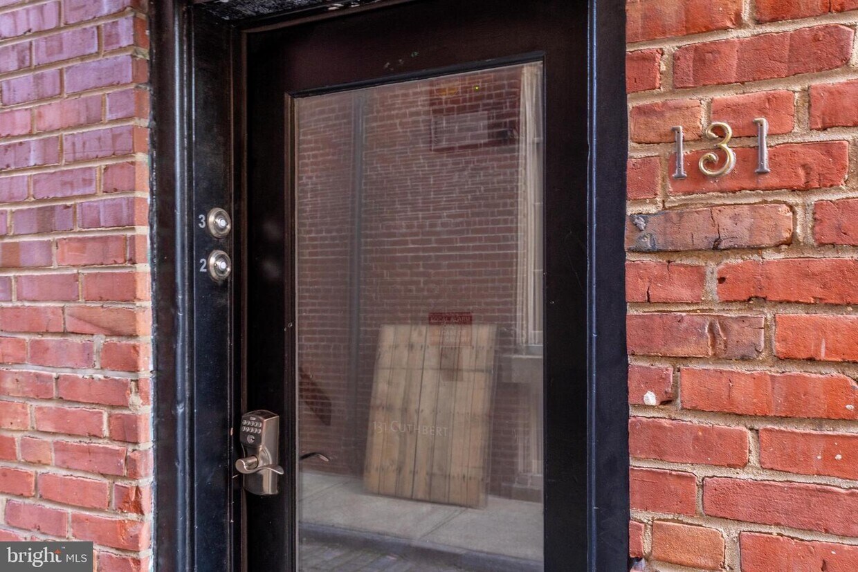 Foto principal - 51 N 2nd St