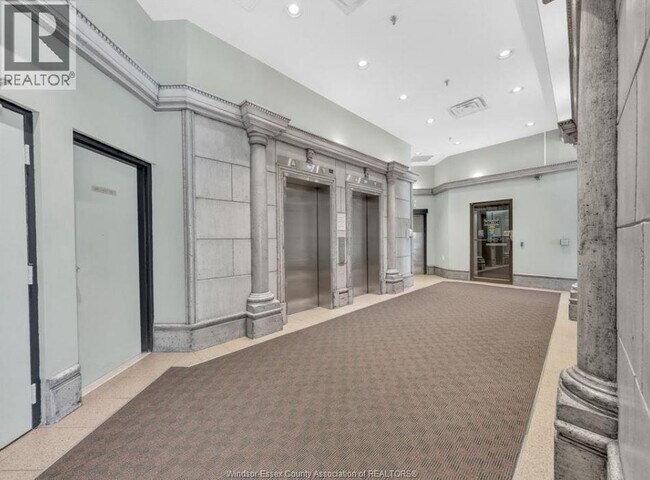 Building Photo - 150 PARK Ave