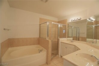 Building Photo - 10221 Olivewood Way