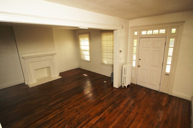 Foto del edificio - 336 E University Pkwy