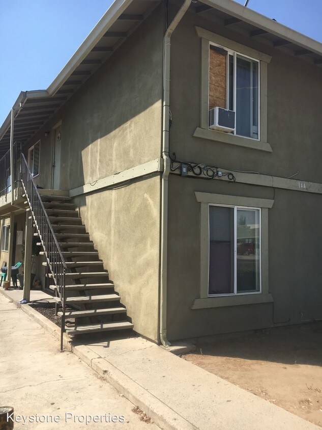 Primary Photo - 144 S 6th Ave
