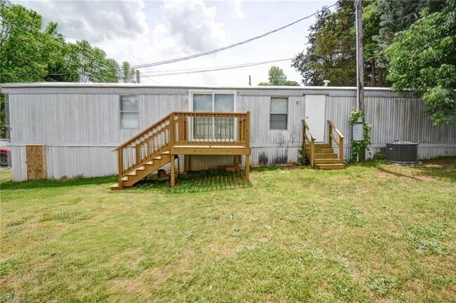 Foto del edificio - 7112 Prospect Church Rd