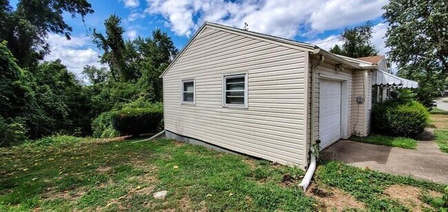 Foto del edificio - 92 Clarendon Ave