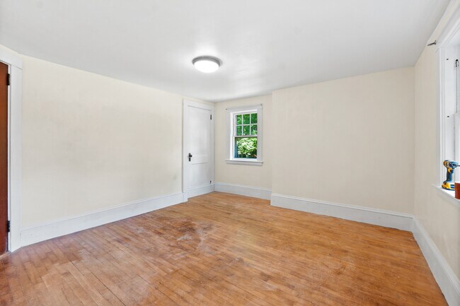 Foto del edificio - 15 Sherburne Rd