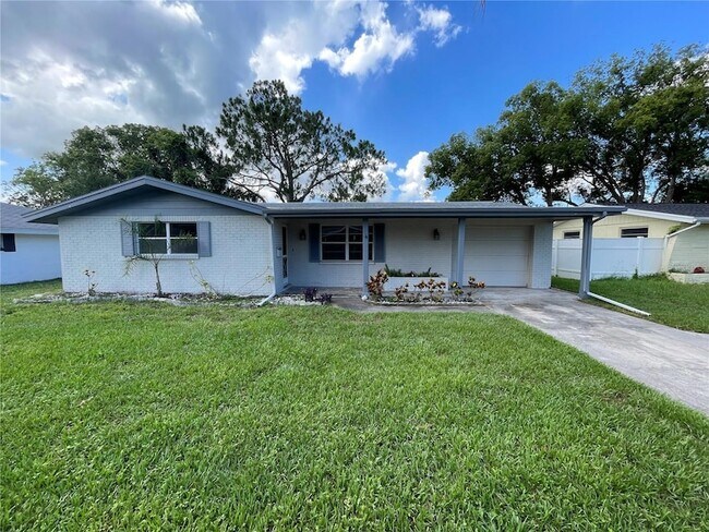 Building Photo - 7552 Cumber Dr