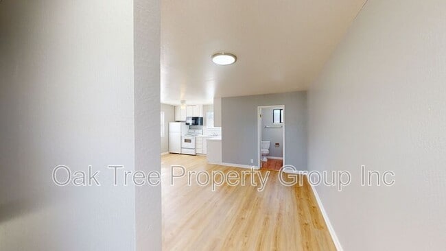 Building Photo - 623 F St