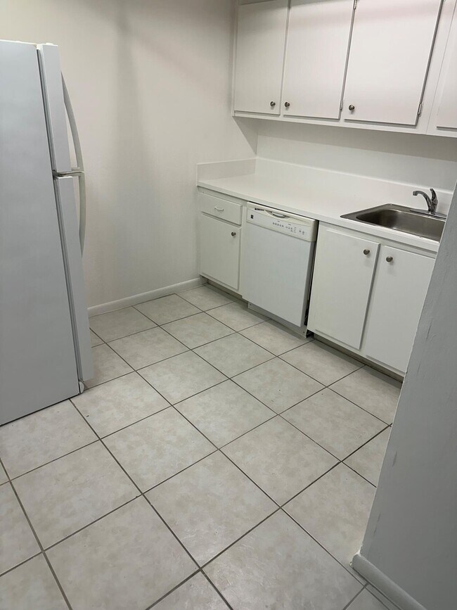 Foto del edificio - 602 NW 13th St