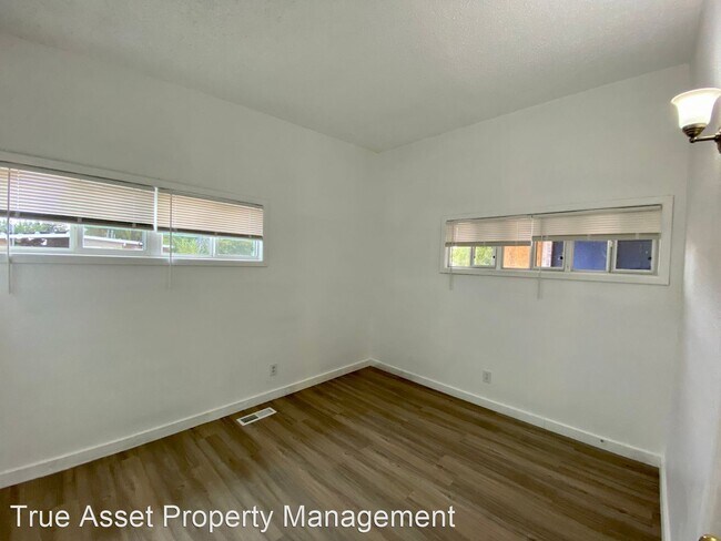 Building Photo - 3 br, 2 bath House - 4402 44th st