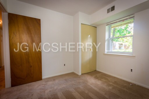 Building Photo - 609 Nolan Ave