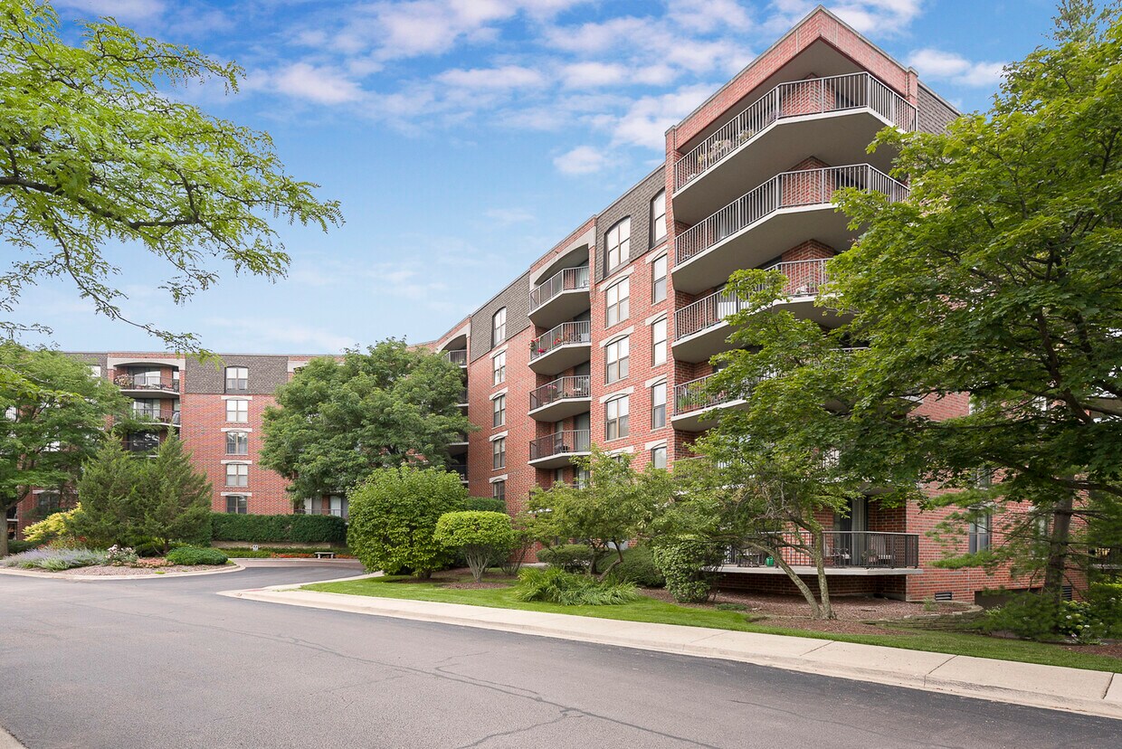 Primary Photo - 511 Aurora Ave