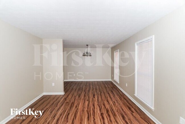Building Photo - 3728 Covington Pike