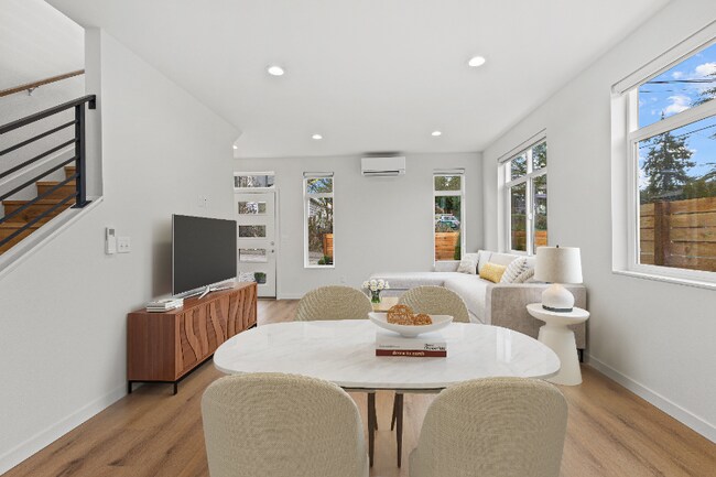 Foto del edificio - 1110 S Snoqualmie St