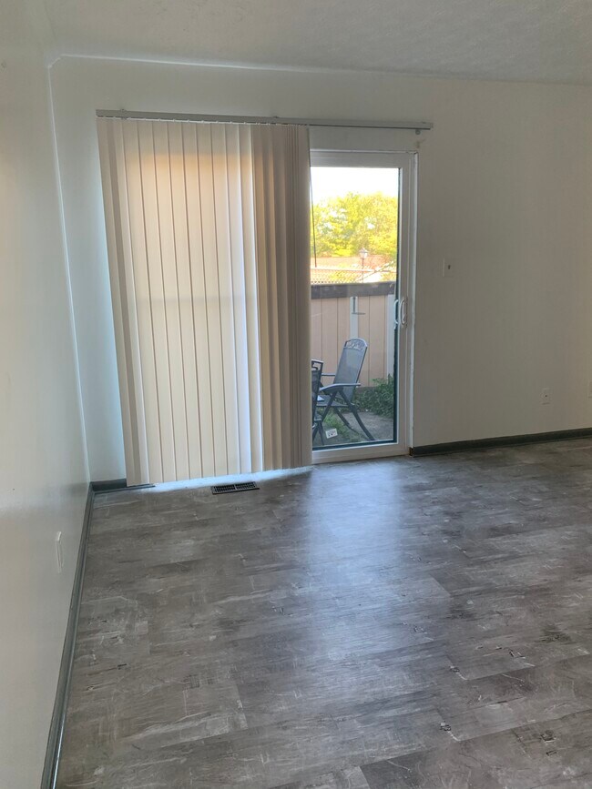 5244 Deignese Pl Unit 5244, Columbus, OH 43228 Condo for Rent in Columbus, OH