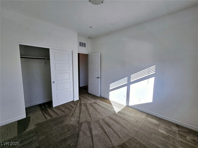Building Photo - 846 Star Estates Ave