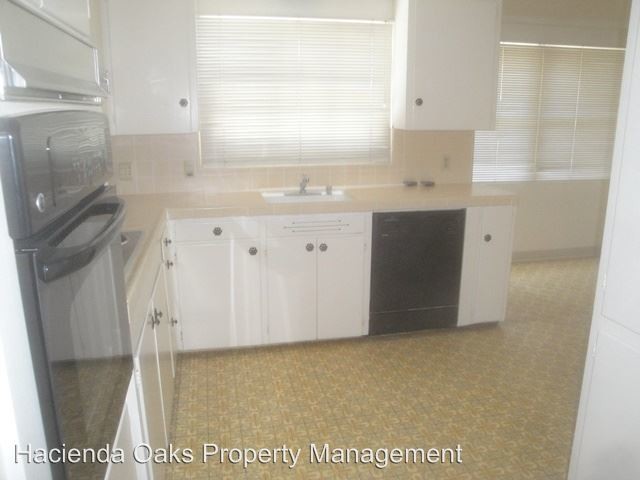 Foto del edificio - 3 br, 3.5 bath House - 314 E. Camino Colegio