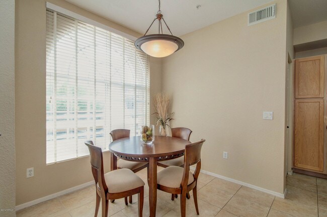 Building Photo - 1500 E Pusch Wilderness Dr