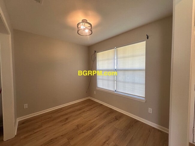 Building Photo - 9 Bradburn Rd