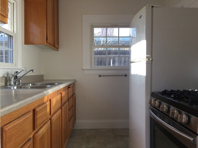 Kitchen - 1860 10th St