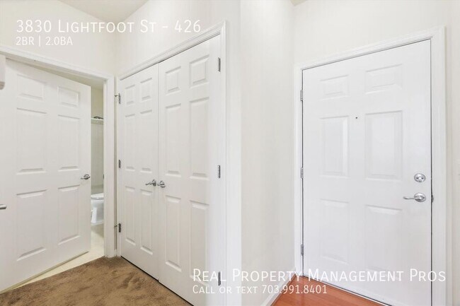 Foto del edificio - 3830 Lightfoot St