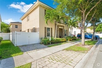 Building Photo - 16946 SW 90th Terrace