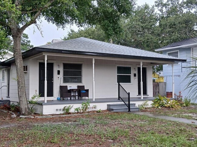 Foto del edificio - 2178 8th Ave N