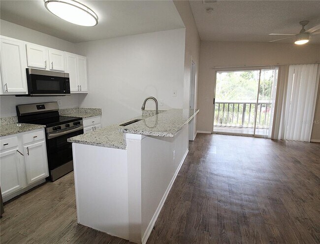 Building Photo - 8115 45th Ct E