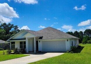 Building Photo - 16808 Rhodes Ln