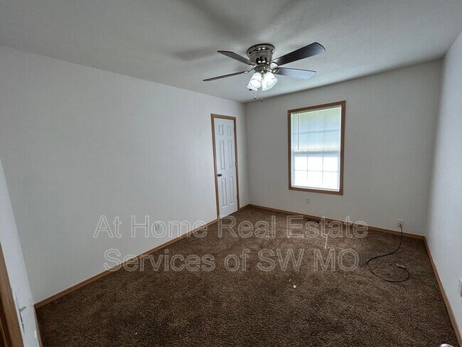 Foto del edificio - 114 Bailey Cir